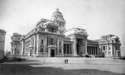 Palais de Justice: immeuble à l'abandon?